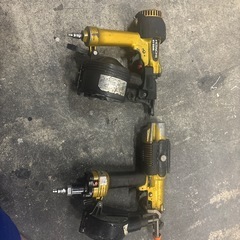 日立高圧65ミリ釘打ち機➕日立高圧ボードビス打ち機セットの画像