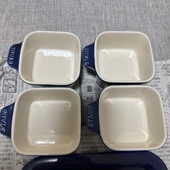 【美品】ストーブ　お皿セット
の画像