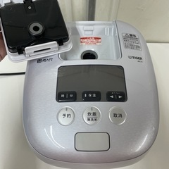 R513 ☀️ TIGER 圧力IH炊飯ジャー 5.5合炊き 19年製 JPC-A102 ⭐ 動作確認済 ⭐ クリーニング済の画像