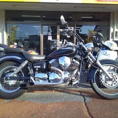 NO.5566　ドラッグスター２５０（ＶＧ０２Ｊ）　空冷４サイクルＶツインエンジン　ショートフラットスラッシュカットマフラー　ブラック　☆彡の画像