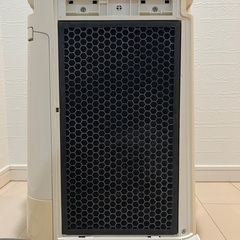 美品　シャープ　加湿空気清浄機　2016年製の画像