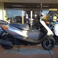 NO.5567　ＪＯＧ （ジョグ）　水冷４サイクルエンジン　フューエルインジェクション車　シルバー　☆彡の画像