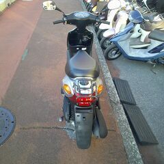 NO.5567　ＪＯＧ （ジョグ）　水冷４サイクルエンジン　フューエルインジェクション車　シルバー　☆彡の画像