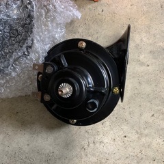 24v車用ホーンの画像
