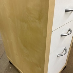 デスクワゴンの画像