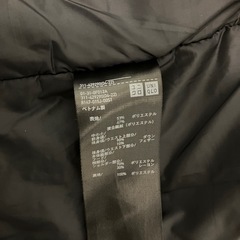 ユニクロハイブリッドダウンジャケット ブラックMサイズ の画像