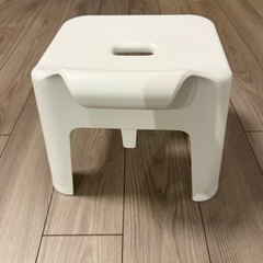 【山崎実業/tower】お風呂　椅子の画像