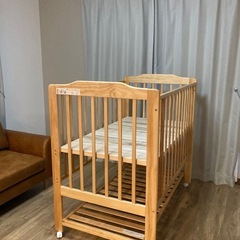 カトージ ベビーベッド ハイタイプの画像