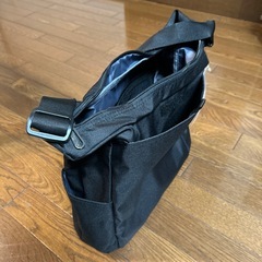 ショルダーバック、ヨネックス（新品）の画像