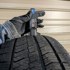 【2023年製】⭐️ブリヂストン⭐️VRX2 215/60R16 アルミホイール付き の画像