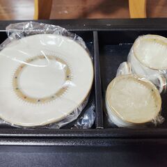 新品未使用、箱付。MIKIMOTO(ミキモト) 宝石のような極上感。デミタスカップ ペア、いかがでしょうか？の画像