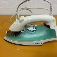 スチームアイロンの画像