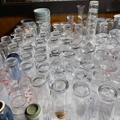 食器、グラス、お皿の画像