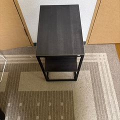 サイドテーブルの画像