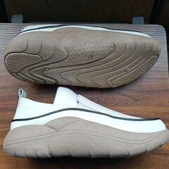 新品 23.5cm レディース スリッポン ホワイト シューズ 靴 カジュアル 識別番号:(947-Z)の画像