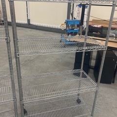 【購入者決定】【KJ208】中古 メタルラック スチールラック ワイヤーラック 4段 サビありのため格安 収納 シルバー　検)一人暮らし 家具 収納 ダイニング リビング キッチン 冷蔵庫 洗濯機 テーブル ラック レンジ キャビネット ソファの画像