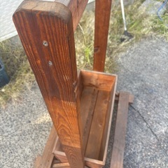 看板？植木置き？コマ付きの画像