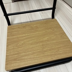 D型ハンガーラックの画像