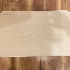 折りたたみ
テーブルの画像