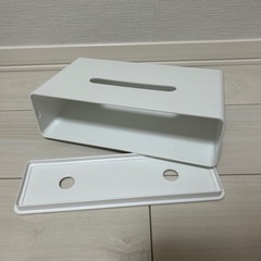 ニトリ　ティッシュケース　小物トレー付きの画像