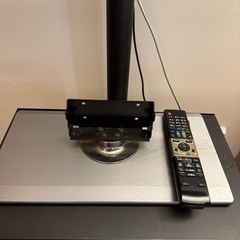 2011年製SHARPテレビ テレビスタンド付きの画像