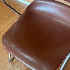 【人気】ビンテージチェア名作〈アクトン・スタッカー〉１脚の画像