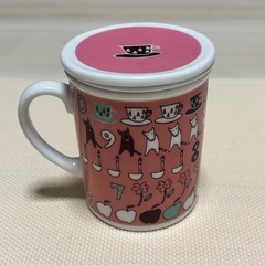 アフタヌーンティーのマグカップの画像