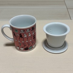 アフタヌーンティーのマグカップの画像