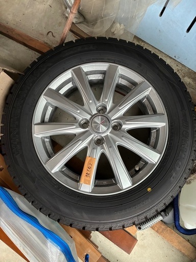 スタッドレスタイヤ４本セット