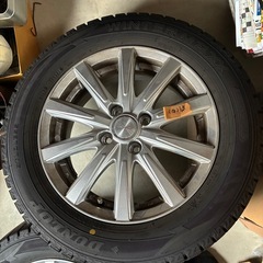 スタッドレスタイヤ４本セットの画像