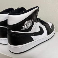 AIRJORDAN1 MID パンダ　28cm　の画像