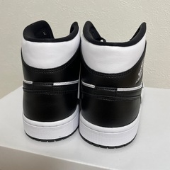 AIRJORDAN1 MID パンダ　28cm　の画像