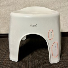 【お話し中】ライスストッカーとお風呂イスの画像