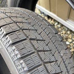 スタッドレス VRX 195/55 r16 16インチの画像
