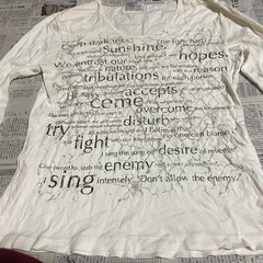 長袖メンズTシャツ3枚＋おまけ2枚の画像