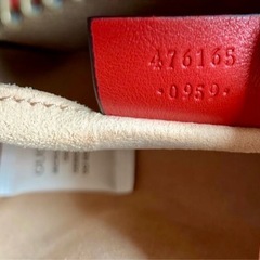 新品 GUCCI レッド GGマーモント キルティング ハート ポーチ バッグの画像