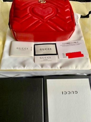 新品 GUCCI レッド GGマーモント キルティング ハート ポーチ バッグ