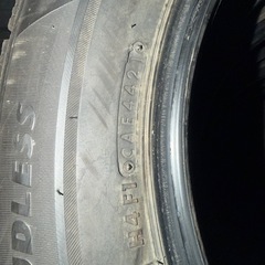 冬215/60R16 21 年製の画像