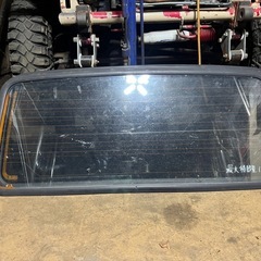 ジムニー　ja11 ja22　リアガラスの画像