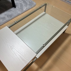 センターガラステーブル　の画像