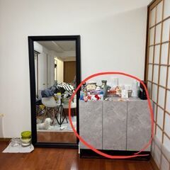 ドレッサー、収納家具、ソファーなどが無料です。の画像