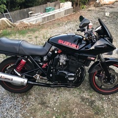 スズキカタナ400cc  一旦停止中の画像