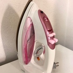 Panasonic スチームアイロン　NI-R36 ピンク コードリール式
の画像