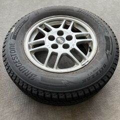 ブリヂストン　ブリザックCV5W  三菱デリカＤ5（CV5W）用スタッドレスタイヤ４本セットタイヤカバー付きの画像