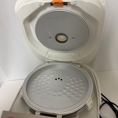 【譲ります】炊飯器(2017年せい製)の画像