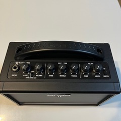 美品　BOSS KATANA-MINI ギターアンプセット
　家庭用　練習用　の画像