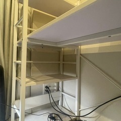 収納付きデスクの画像