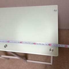 ガラス天板パソコンデスクの画像