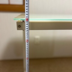 ガラス天板パソコンデスクの画像