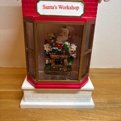 サンタクロースのお家のオブジェ　定価7000円ほどの画像